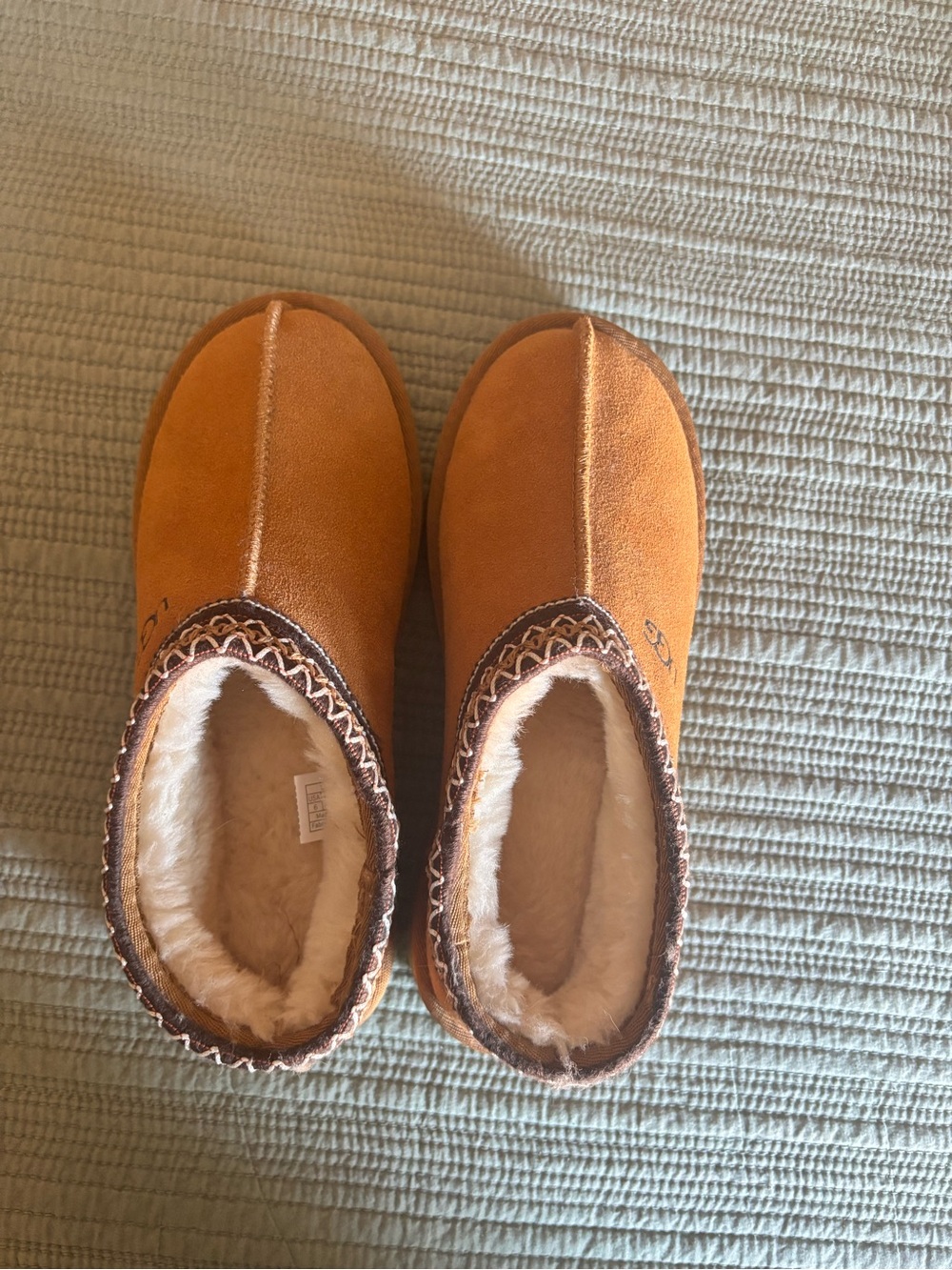 UGG Women's Chestnut/Tan Suede Shearling Slip-On Slippers